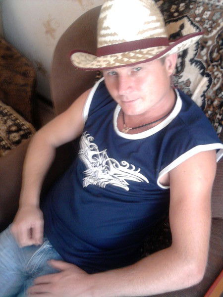 Евгений Сахаров