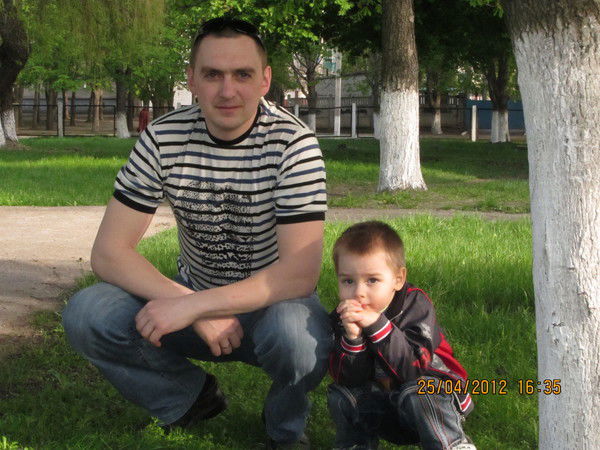 Александр Коваленко