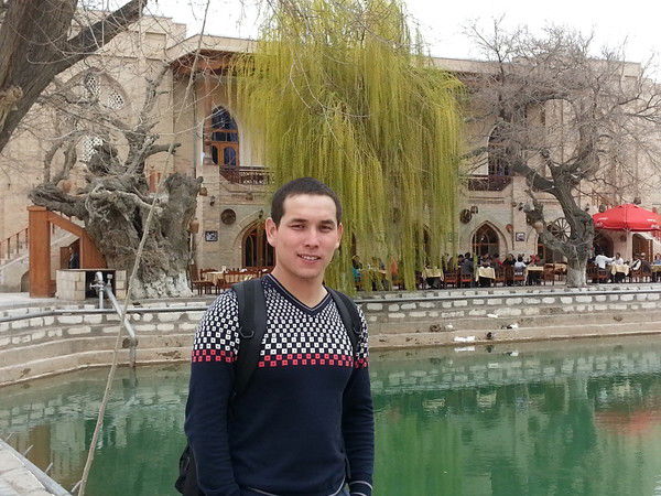 Азамат Менликулов