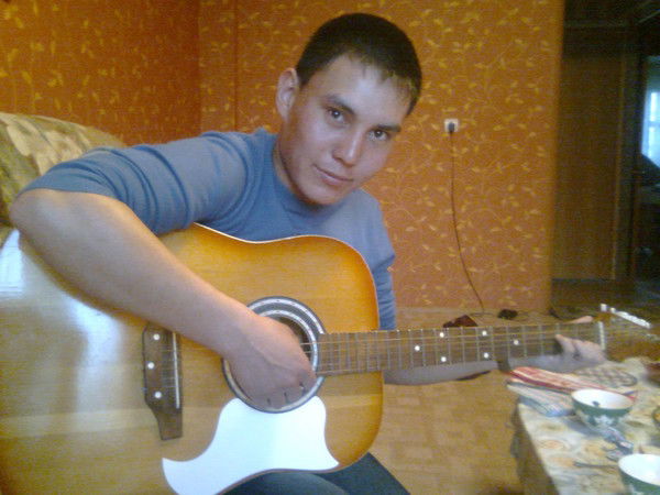 Данияр Дюсембин