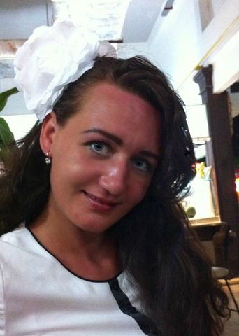 Милая Девочка