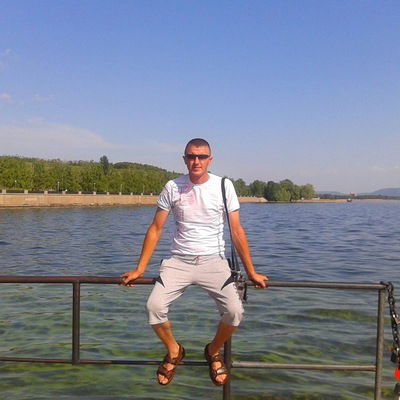 Александр Лушенко