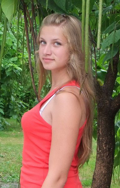 Оленька Селезнёва