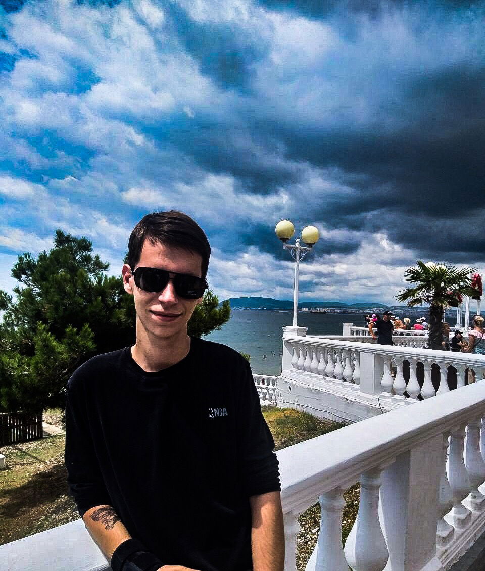 Дмитрий Неровный