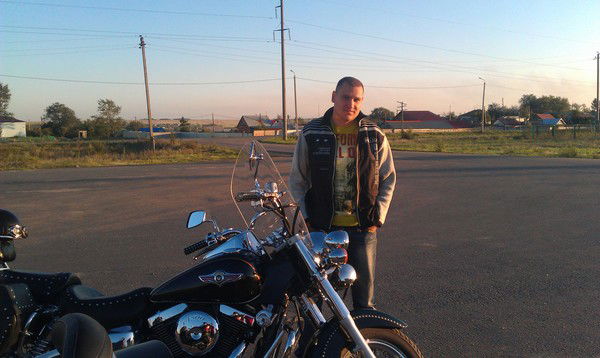 Денис Мужипов