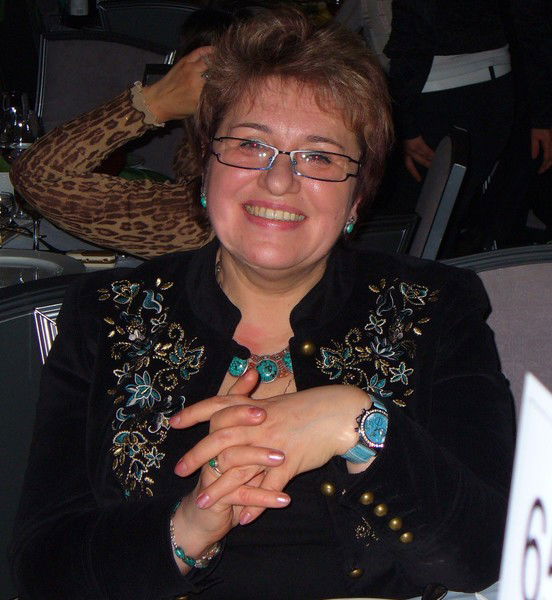 Елена Благодарова