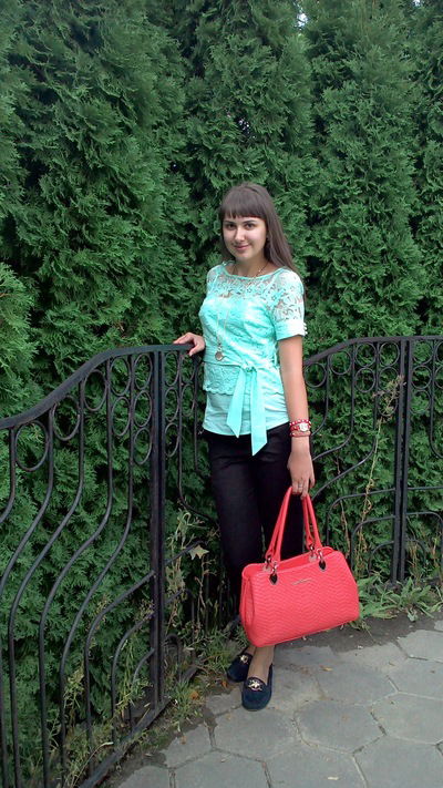 Алёнушка Назаренко