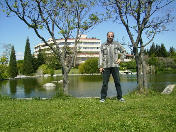 Андрей Костадинов