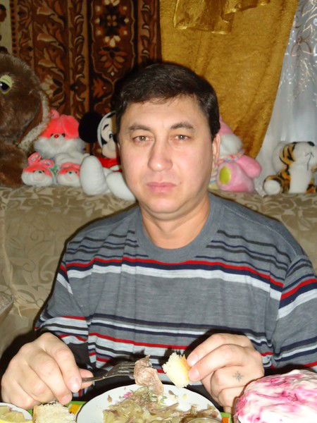 Руфат Отчегаров