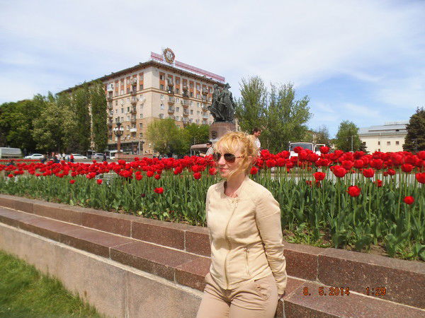 Елена Манецкая