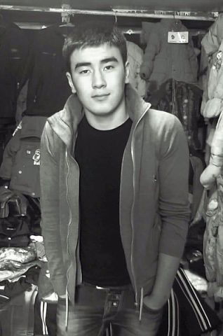 Азамат Шадиев