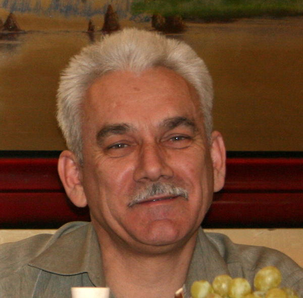 Владимир Мартынов