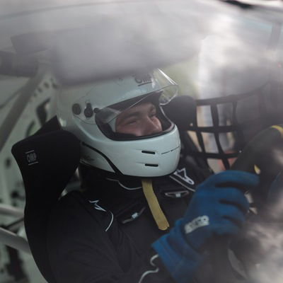 Димон Карнаухов