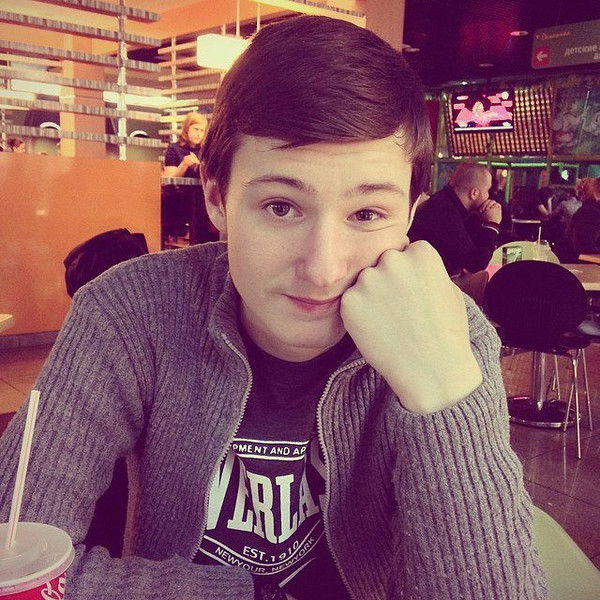 Александр Добролюбов