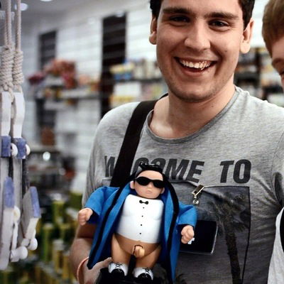 Макс Серков