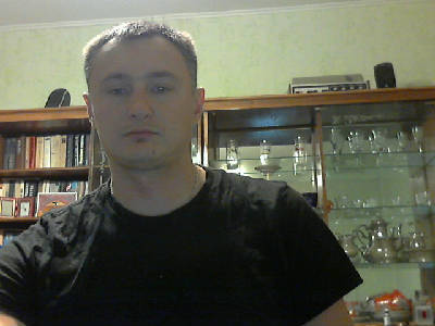 Виктор Макагон