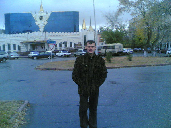 Руслан Ахматханов