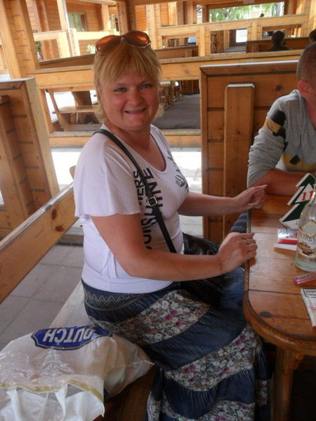 Оля Староверова