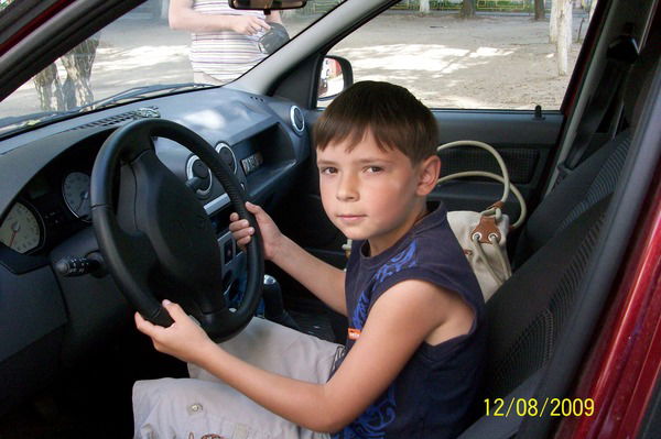 Евгений Якушин