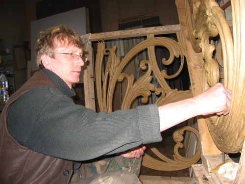 Максим Леушин