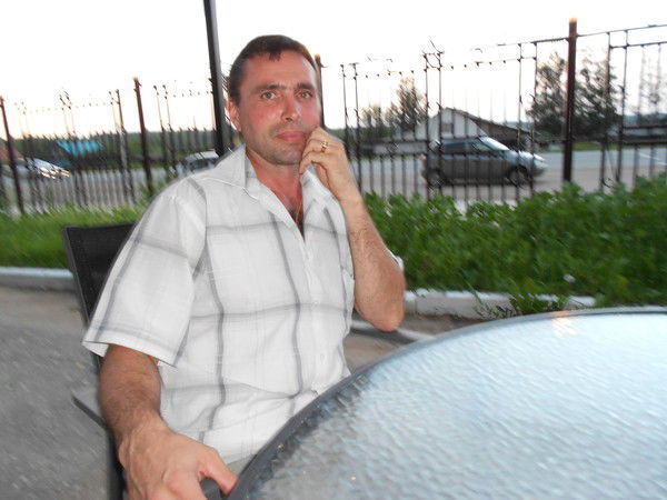 Олег Акулов