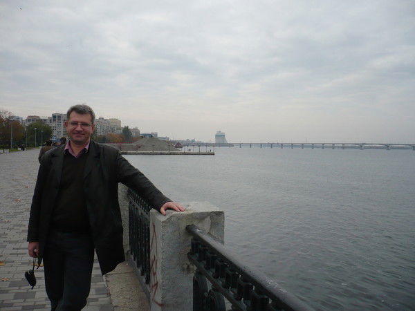 Андрей Днепр