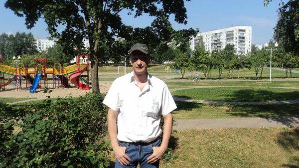 Виктор Суханов