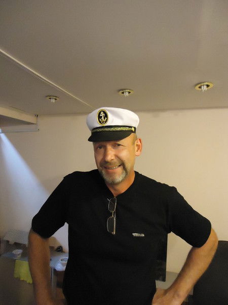 Олег Николаев