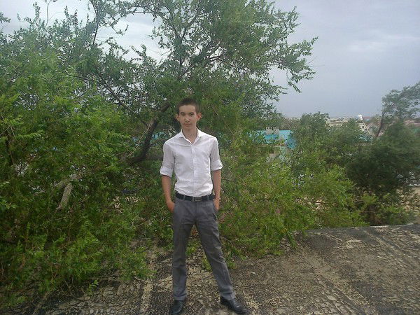 Елдос Хибасов