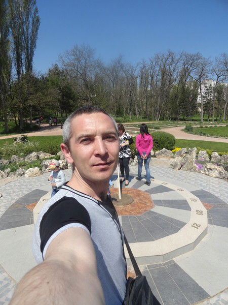 Женя Жуковский