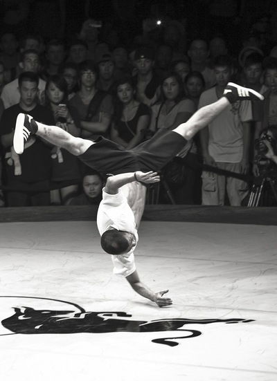 Артем Варяник