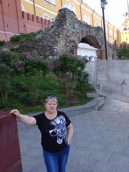 Елена Елена