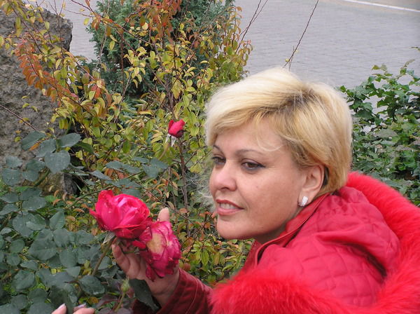 Елена Антонова