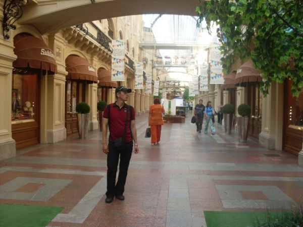 Олег Мирошниченко