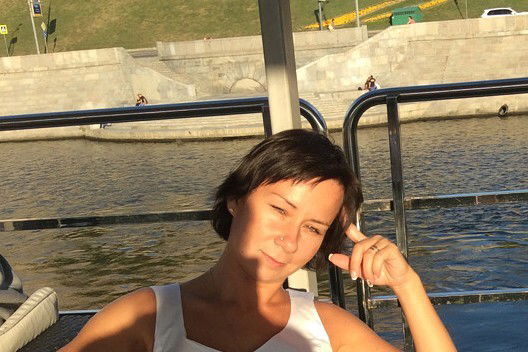 Елена Лужанская