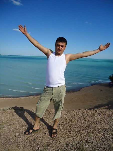 Санжар Туропов