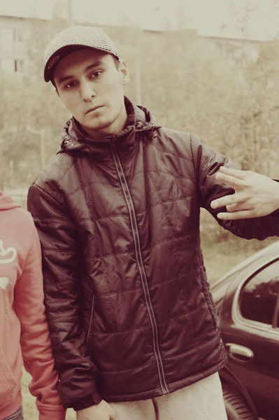 Бабур Отамирзаев