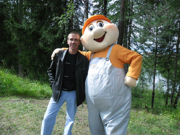 Олег Колесников