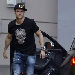 Далер Азимов