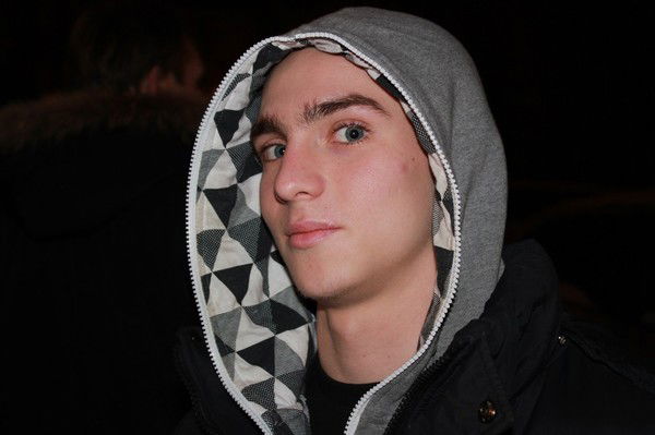 Неизвестно Неизвестно