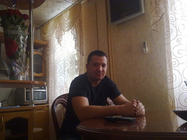 Виталя Александров