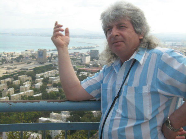 Юрий Макаренков