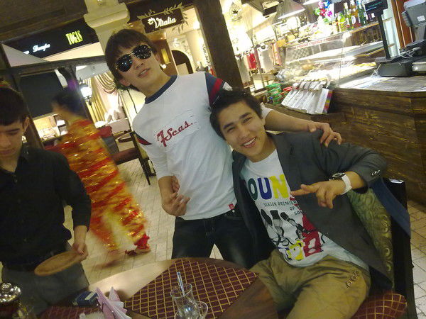 Фарзон Хакимов