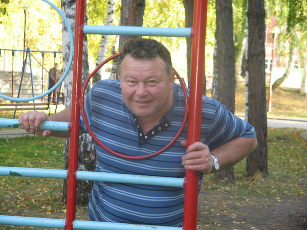 Илья Жданов