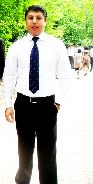 Султон Султонов