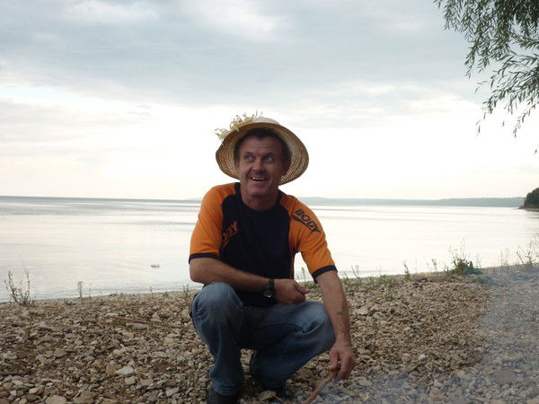 Николай Коробов