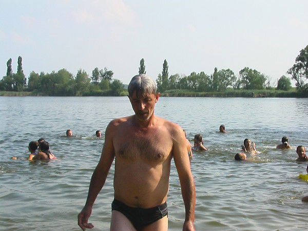 Игорь Попов