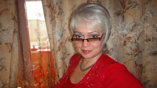 Елена Панова