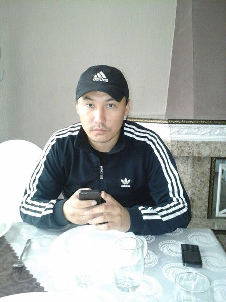 Берик Хамитов