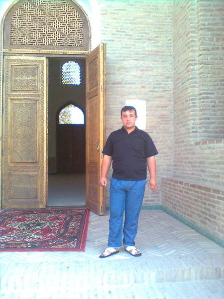 Бахтиёр Зухуров